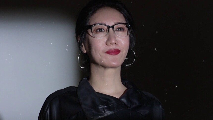 《再见爱人2》独家侧拍：易立竞温柔大方亲和力满分