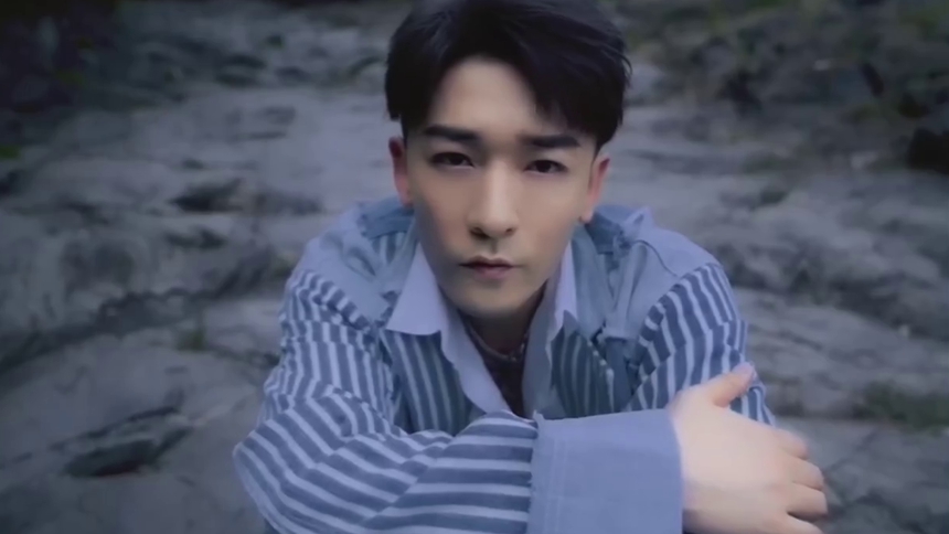 MIC王一浩发布情绪光影大片！成为温暖彼此的人！