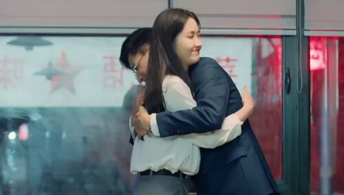 《爱恋告急 电影版》预告片 高颜值年下姐狗蜜恋浪漫来袭