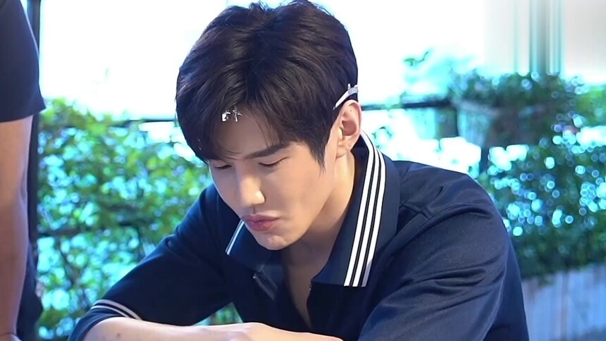 怎么都看不够的彦希片场搞笑合集......