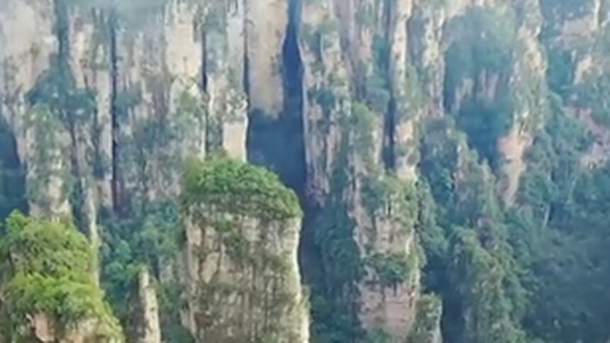 云海奇观·流云飞瀑黄石寨