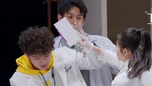 初入职场的我们·法医季04案（下）看点：疑点重重？陈湜屈轶龄判断案件死因产生分歧