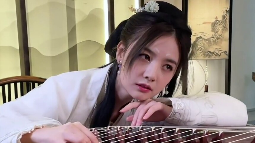 姐妹情深！硬糖少女303成员组团为赵粤庆生