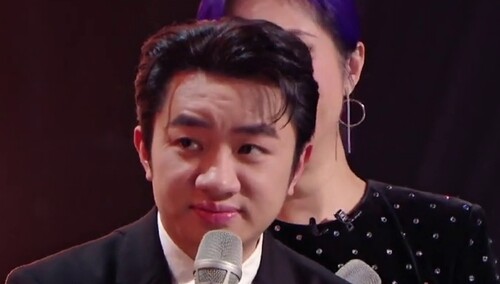 李健谈身高焦虑？ 王祖蓝躺着也受伤！