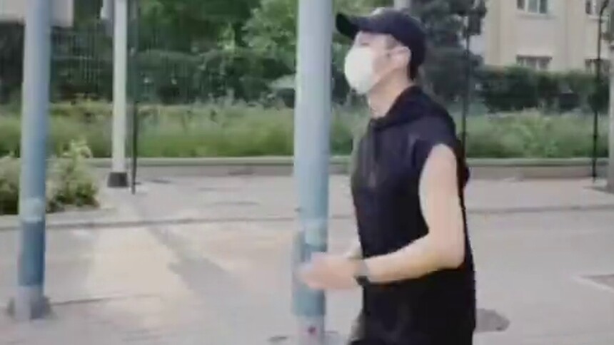 夏天动起来，王嘉分享跑步歌单，快收藏~