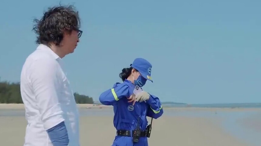 许知远敬佩蓝天救援队的英雄们 为志愿者点赞！