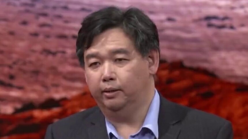 郑军：真正了解科学 接触科学家才能写出有质感的科幻小说