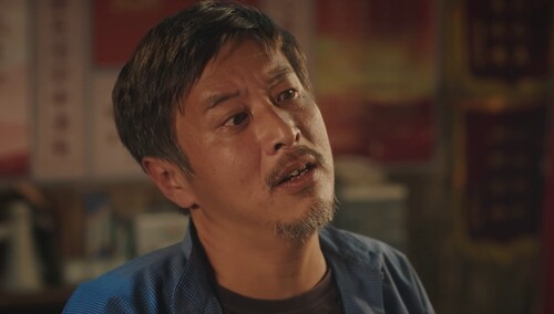 黄元军为兰双应一家人唱和声