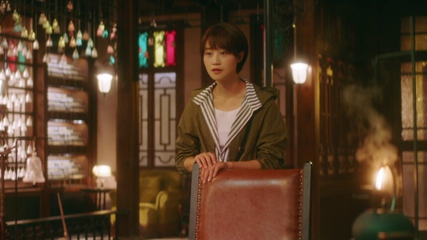 吴恙意外进入典当行