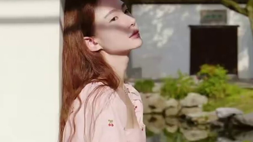 爱情公寓诺澜近照释出？姐姐的颜值还是很扛打！