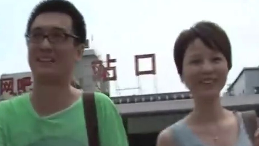 爱厨房20121003期：型男痴迷瑜伽老师美丽面容