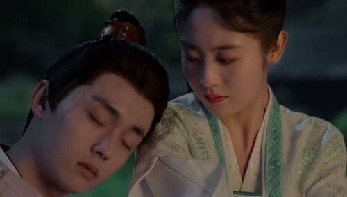 好甜！安然回应穆川心意，穆川靠着安然肩头睡着