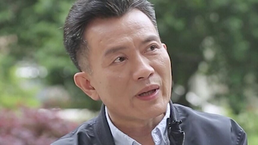 演员采访：李强讲述盛传学 为重工业付出了毕生的心血