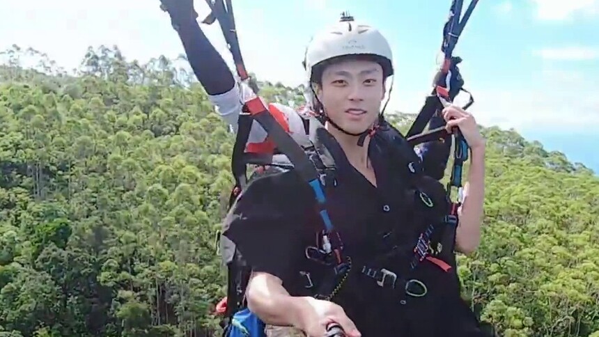 陈靖可的运动日记，爆笑！落地竟踩到牛屎~