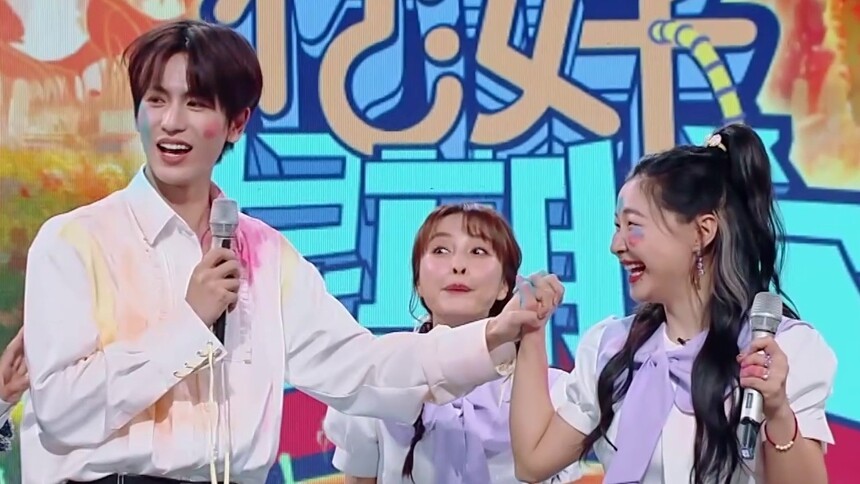 张凌赫在好六做了金靖的男主