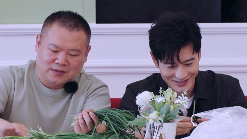 要成为自己的光！黄晓明岳云鹏畅聊演“霸总”心得！