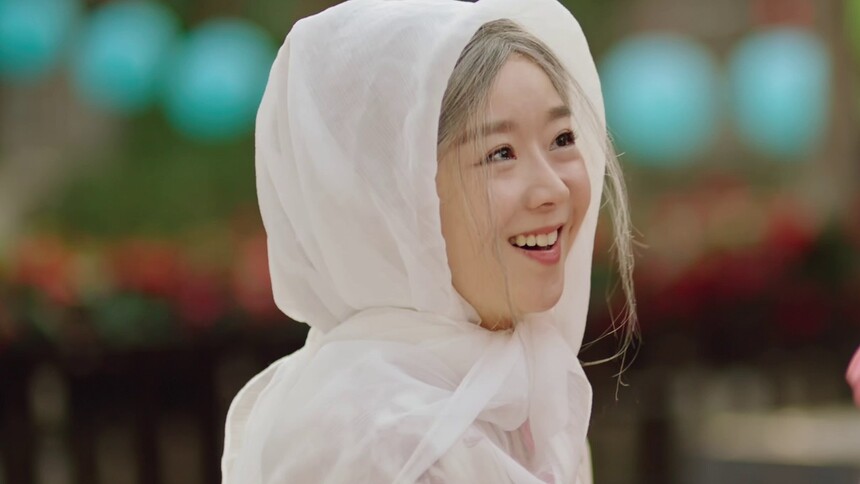 父女相见，一家三口终团圆