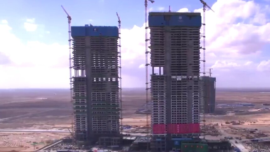 中企承建埃及阿拉曼新城超高综合体首个单体建筑封顶