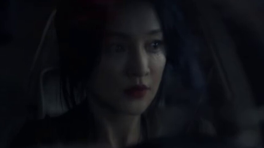 《涉过愤怒的海》“天降鱼雨”片段 心中病态的情绪都在“鱼雨”中释放