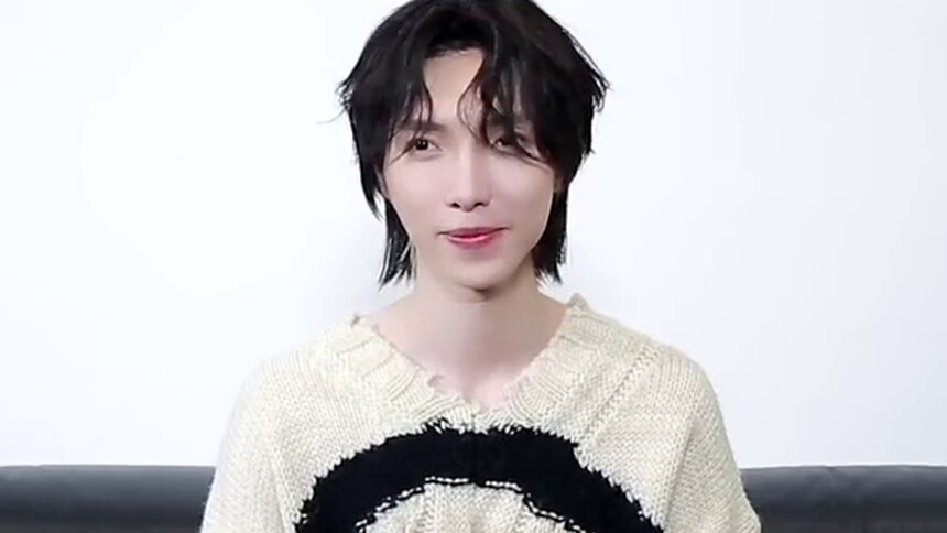 磊子哥是懂真正的fashion的！假发+破败风？