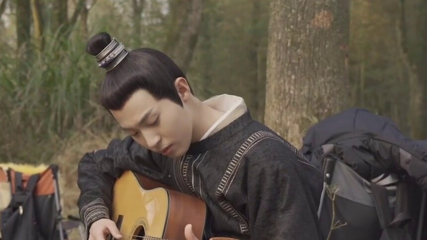 《与卿书》花絮：沈飞扬弹吉他