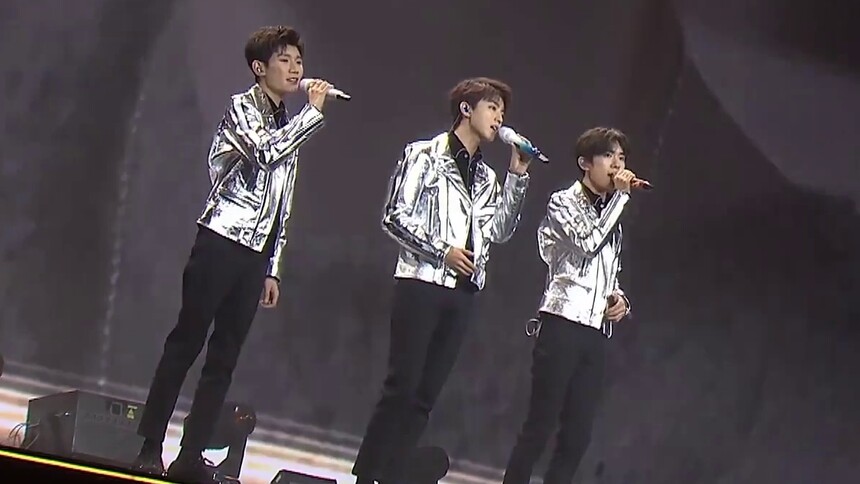 TFBOYS官宣参加《2022微博之夜》 或将合体引期待