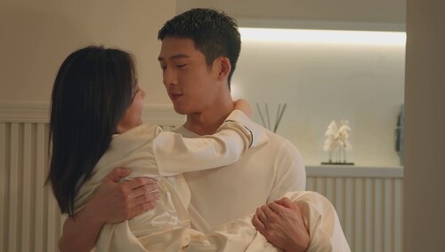 第25集剧透！路炎晨公主抱吓坏归晓？