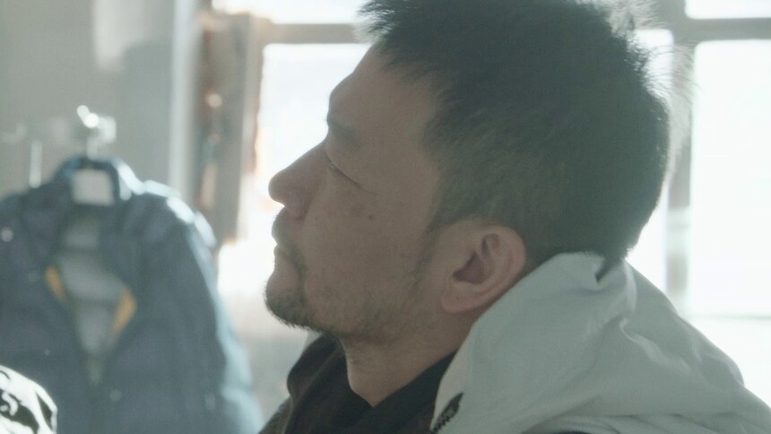 《宇宙探索编辑部》“《流浪的球》片段” 监制郭帆与制片人龚格尔“本色出演”