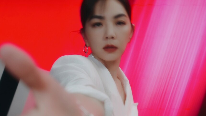 芭莎一公大片：陈嘉桦/张嘉倪/吴倩/芝芙