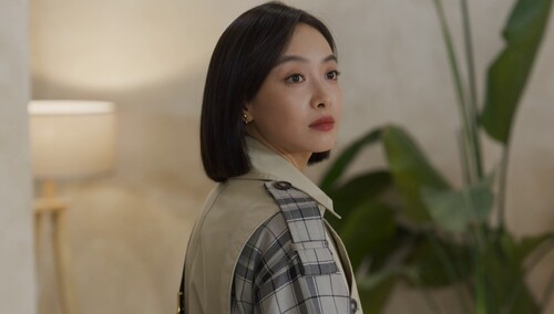 《温暖的甜蜜的》第35集看点：陷害南飞的人终于暴露；顾晓曼一直被家暴