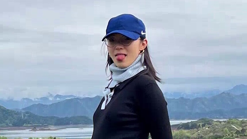 甜度超标！金大川晒九宫格为老婆雎晓雯庆生