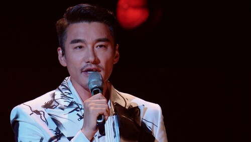 纯享版：胡兵倾情演唱《归去来》 会唱歌的超模不要太酷！