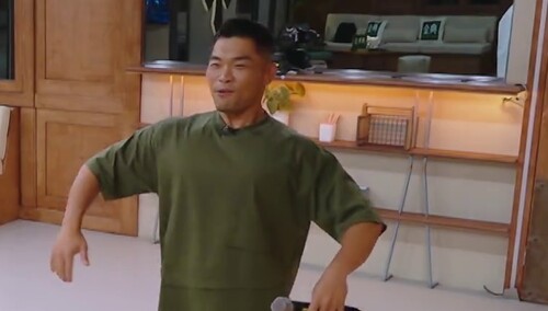 《披荆斩棘3》未播花絮：李玖哲成真人版汤姆和杰瑞里的“斯派克”！张栋梁硬汉上线俯卧撑对决！