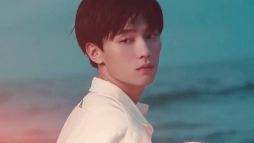 周翊然“清河胶倦”清冷忧郁、快乐洒脱！