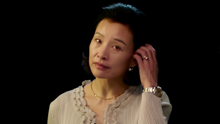 《坚如磐石》预售开启 高热度领跑国庆档“文明观影指南”暗藏玄机