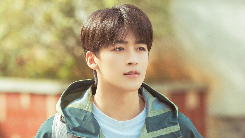 “家”载新年味 春节祝福 - 何洛洛