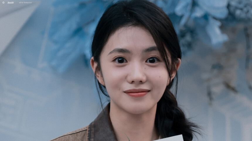 刘浩存《陷入我们的热恋》杀青路透 笑容甜美元气可爱