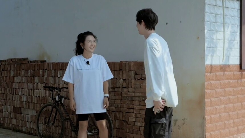 何洁黄新淳的姐弟“互坑”日常