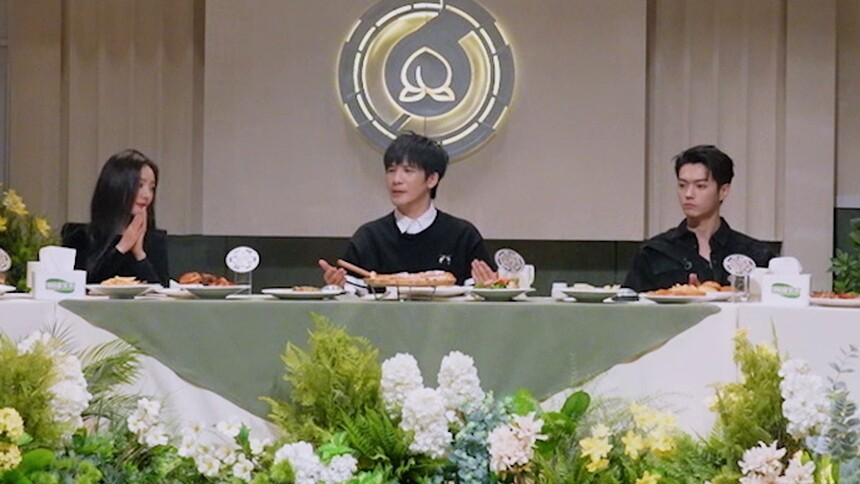 密室大逃脱第六季 收官彩蛋：收官团圆饭爆笑开席 许凯黄明昊勇闯单线