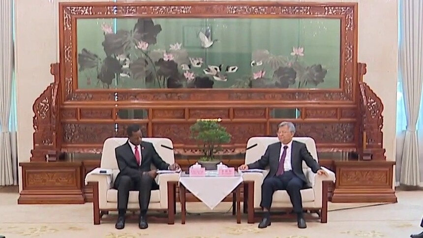 李殿勋会见马拉维驻长沙首任总领事哈里斯·波塔尼