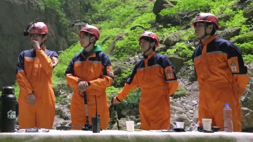 《跳进地理书的旅行 第二季》2月25日看点：跳地团极致地貌探险 团员观舞狮逛集市欢喜过大年