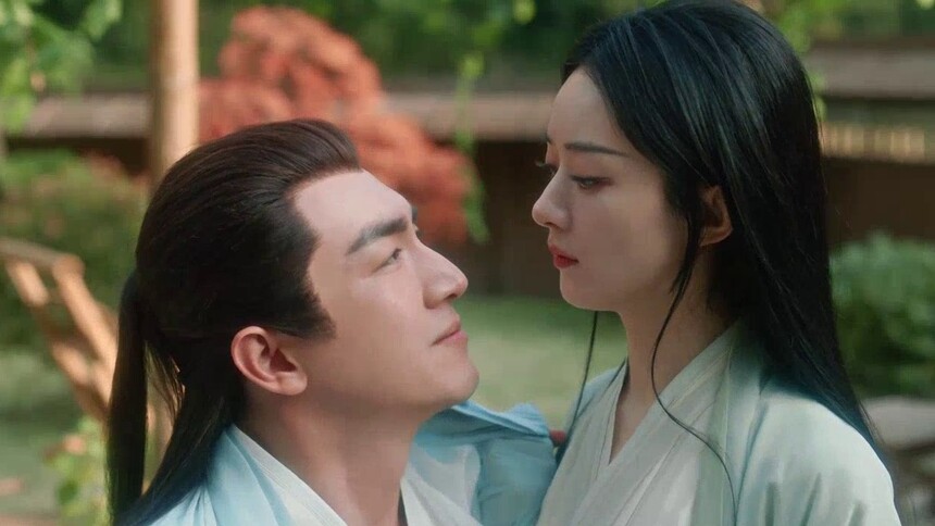 《与凤行》第3集看点：爆笑！沈璃行云小院欢喜打闹