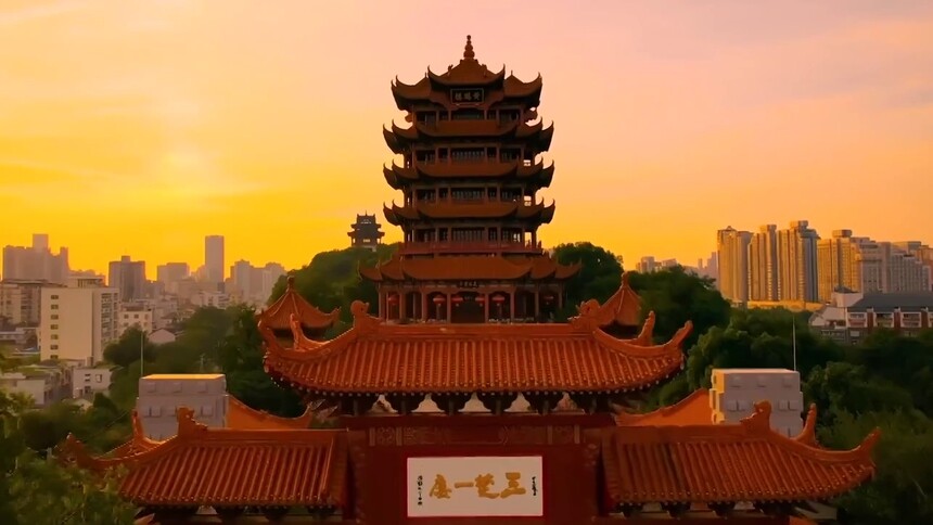 秀我中国｜登顶黄鹤楼，我终于读懂了崔颢