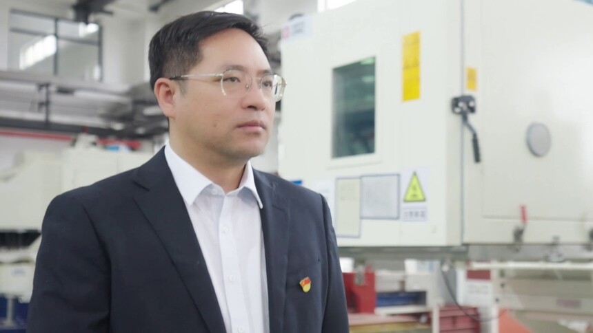 唐军：高铁装备健康“医生”