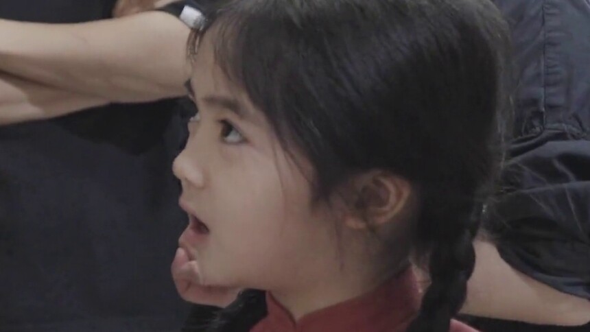 孟多慈叫向远生“向前走”