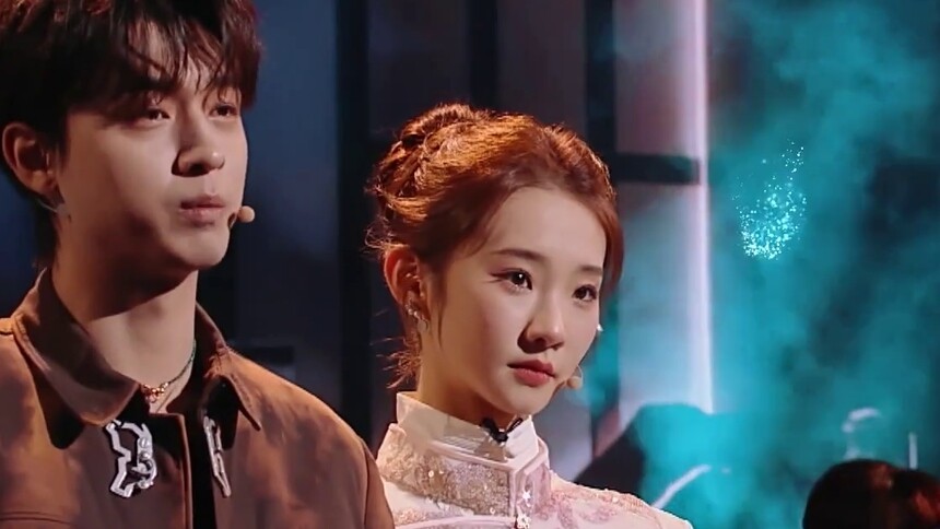 张艺凡喊秦霄贤秦哥哥