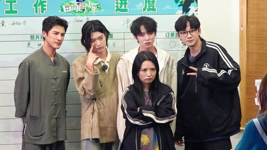 黄新淳拍照被“孤立”