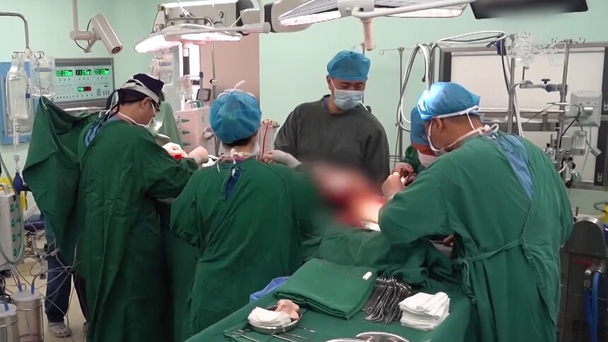 党旗在基层一线高高飘扬｜刘辉：患者健康的背影是我最大的动力