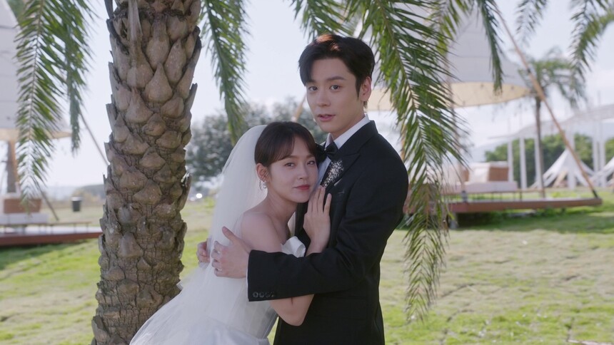 《私藏浪漫》第32集看点：“家昱户筱”举行目的地婚礼，浪漫加载中！
