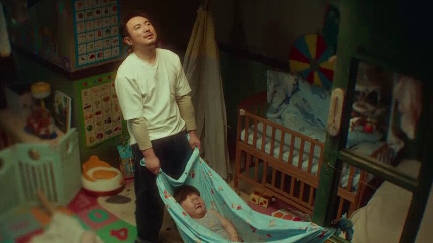 《抓娃娃》插曲《小小少年》MV 动情诉说少年成长心事
